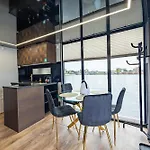 Houseboat Energyapart *