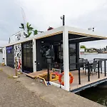 Houseboat Щецин
