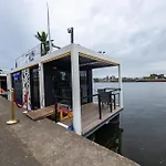 Houseboat * Щецин