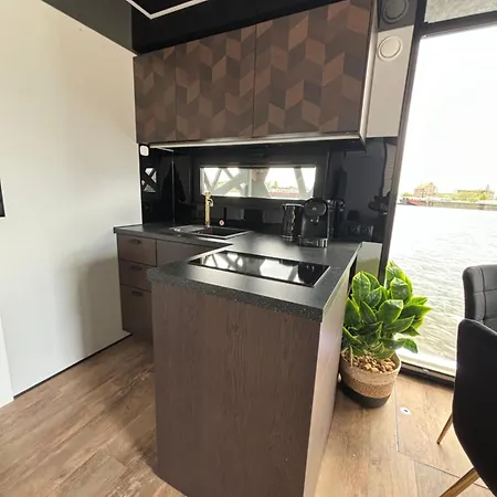 Houseboat Energyapart Щецин